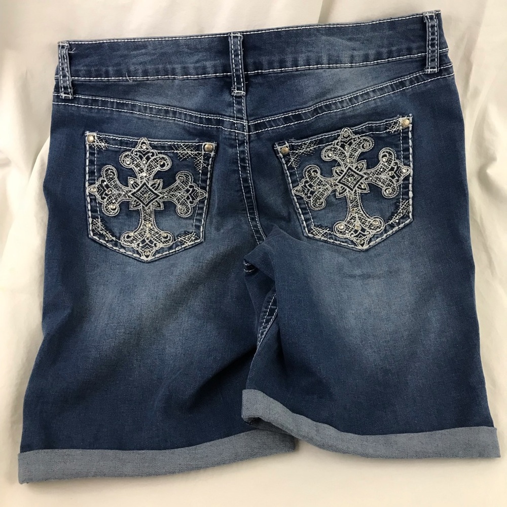 NWOT. A.N.A. Embellished Denim Bermuda Shorts W/Cuff Hem
